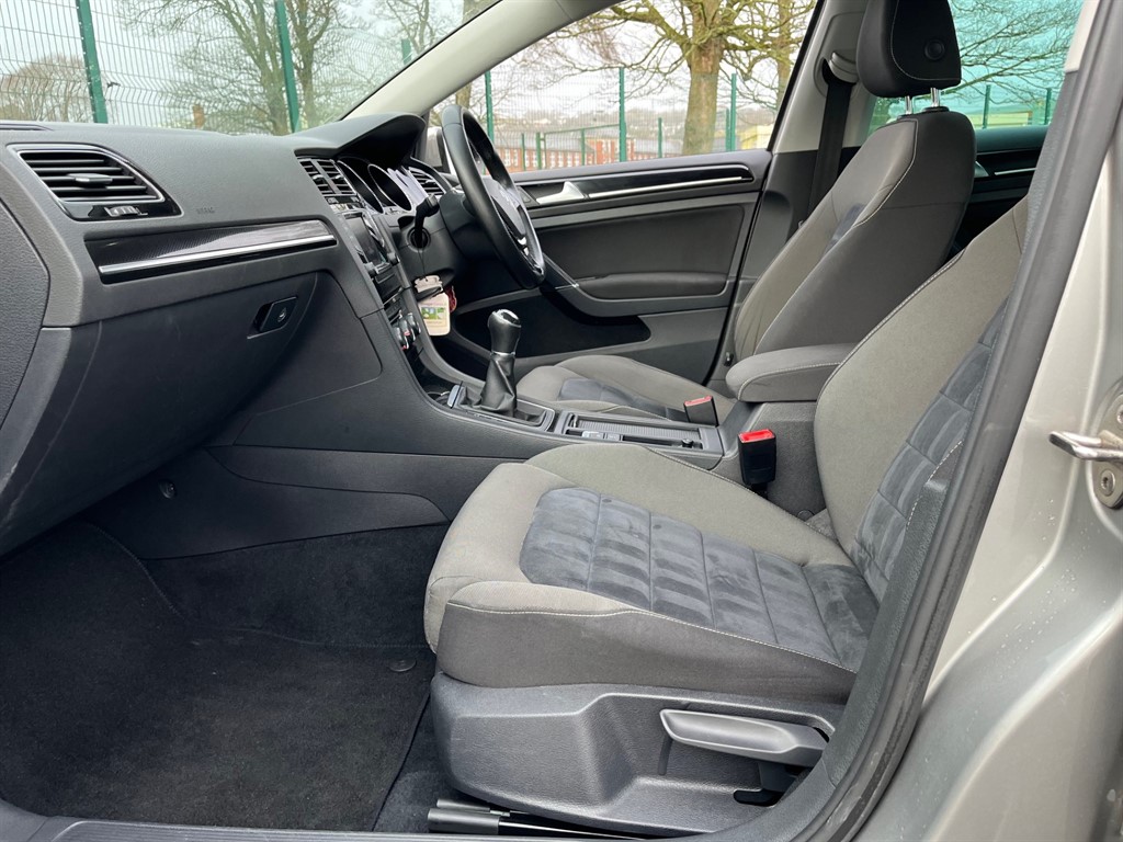 Used Volkswagen Golf 2014 for sale - 77619481: Photo 15