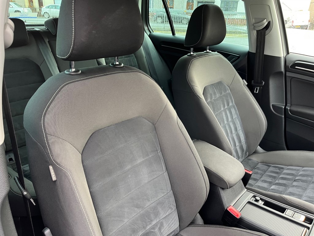 Used Volkswagen Golf 2014 for sale - 77619481: Photo 18