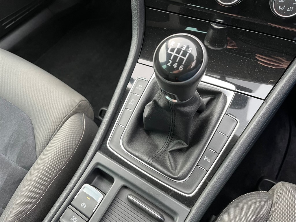 Used Volkswagen Golf 2014 for sale - 77619481: Photo 24