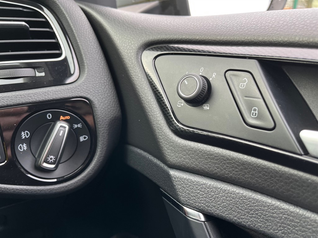 Used Volkswagen Golf 2014 for sale - 77619481: Photo 28