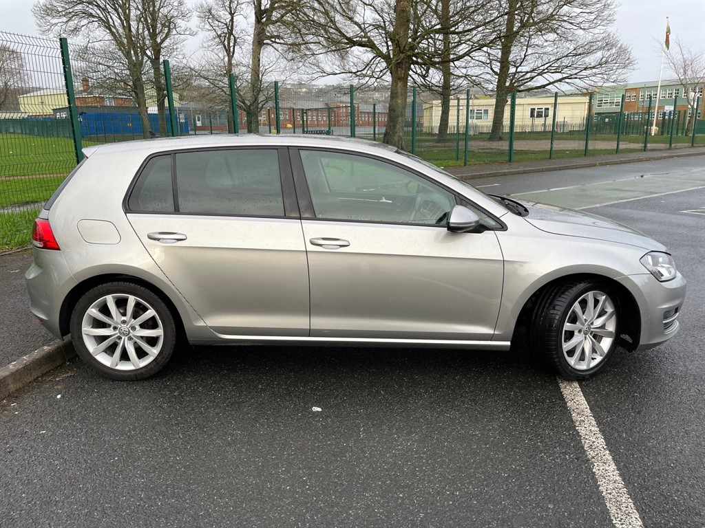 Used Volkswagen Golf 2014 for sale - 77619481: Photo 3