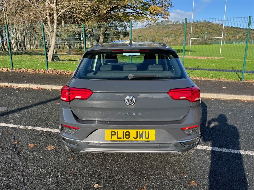 Used Volkswagen T-Roc 2018 for sale - 76229525: Photo 10