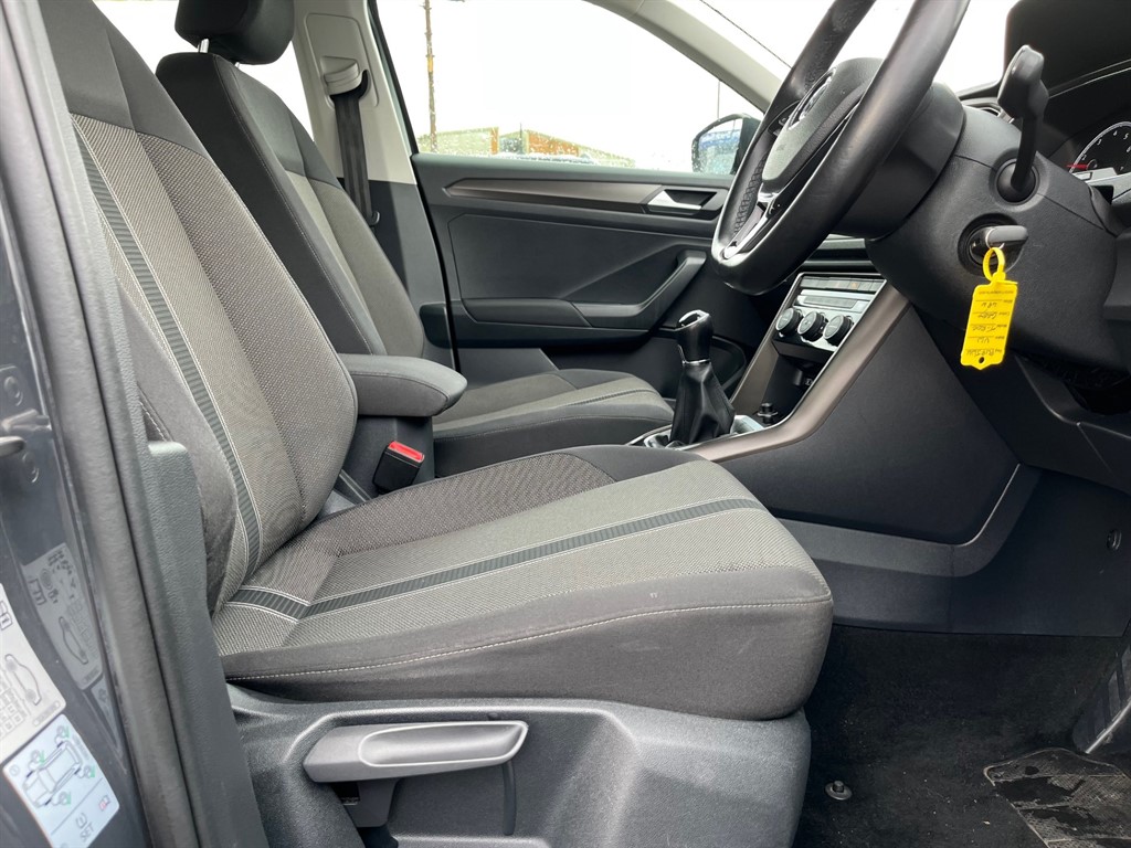 Used Volkswagen T-Roc 2018 for sale - 76229525: Photo 14