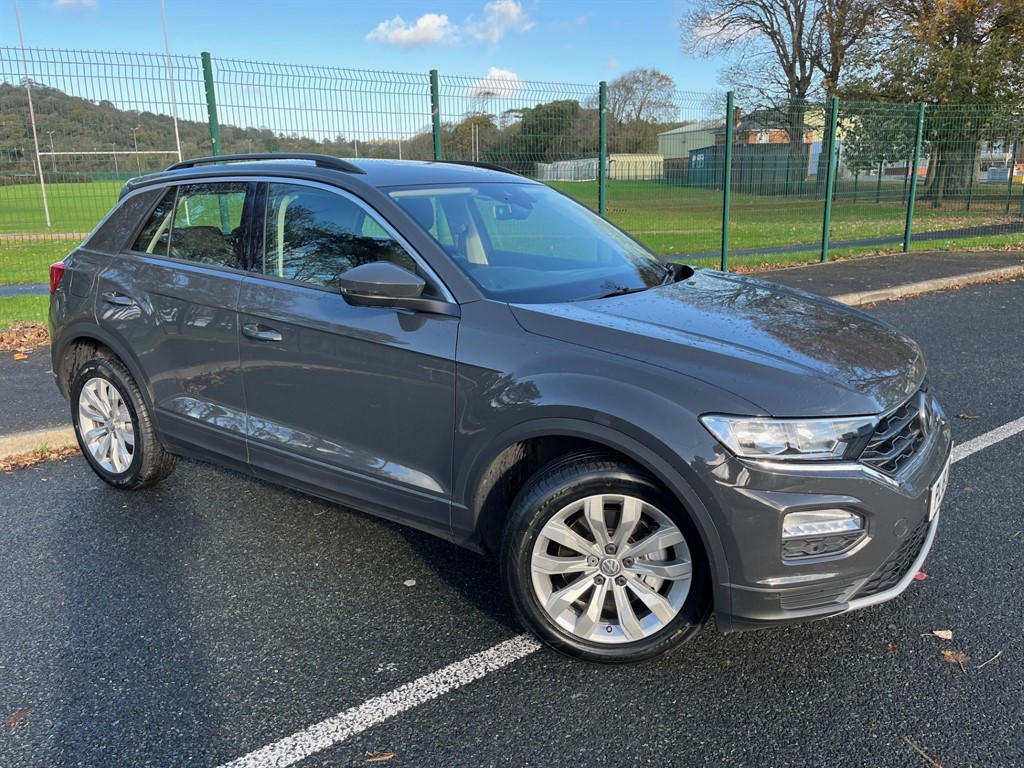 Used Volkswagen T-Roc 2018 for sale - 76229525: Photo 2