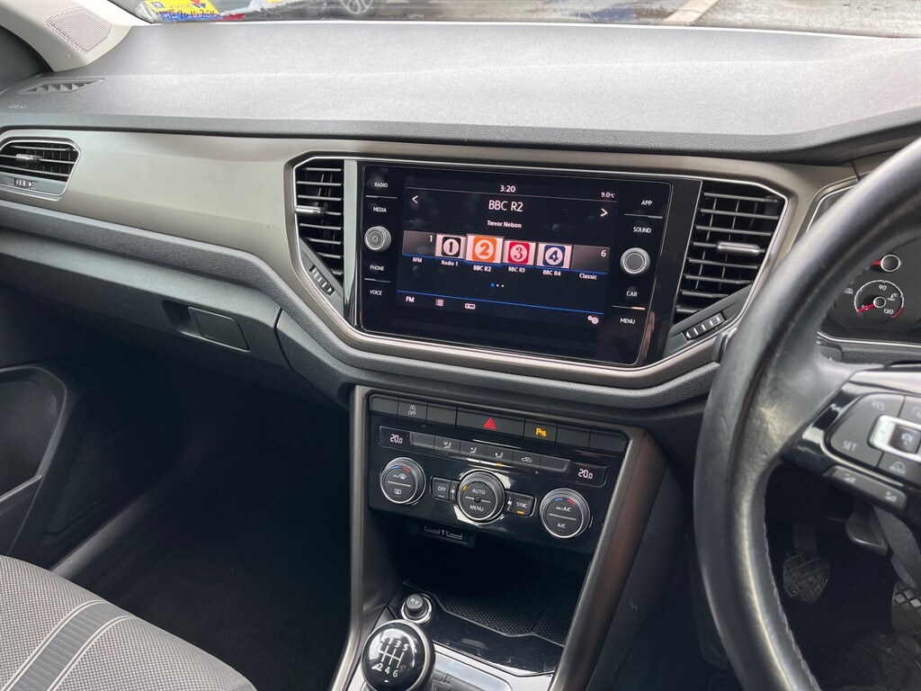 Used Volkswagen T-Roc 2018 for sale - 76229525: Photo 20