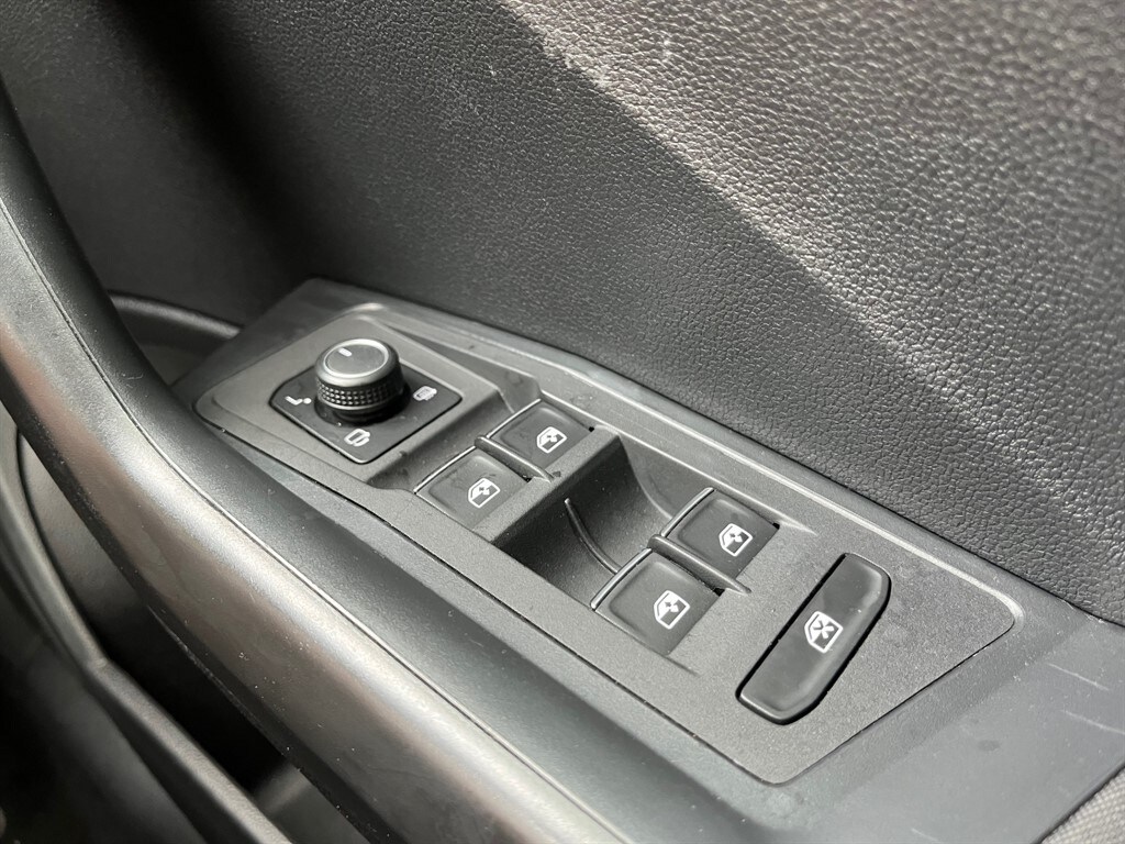 Used Volkswagen T-Roc 2018 for sale - 76229525: Photo 27