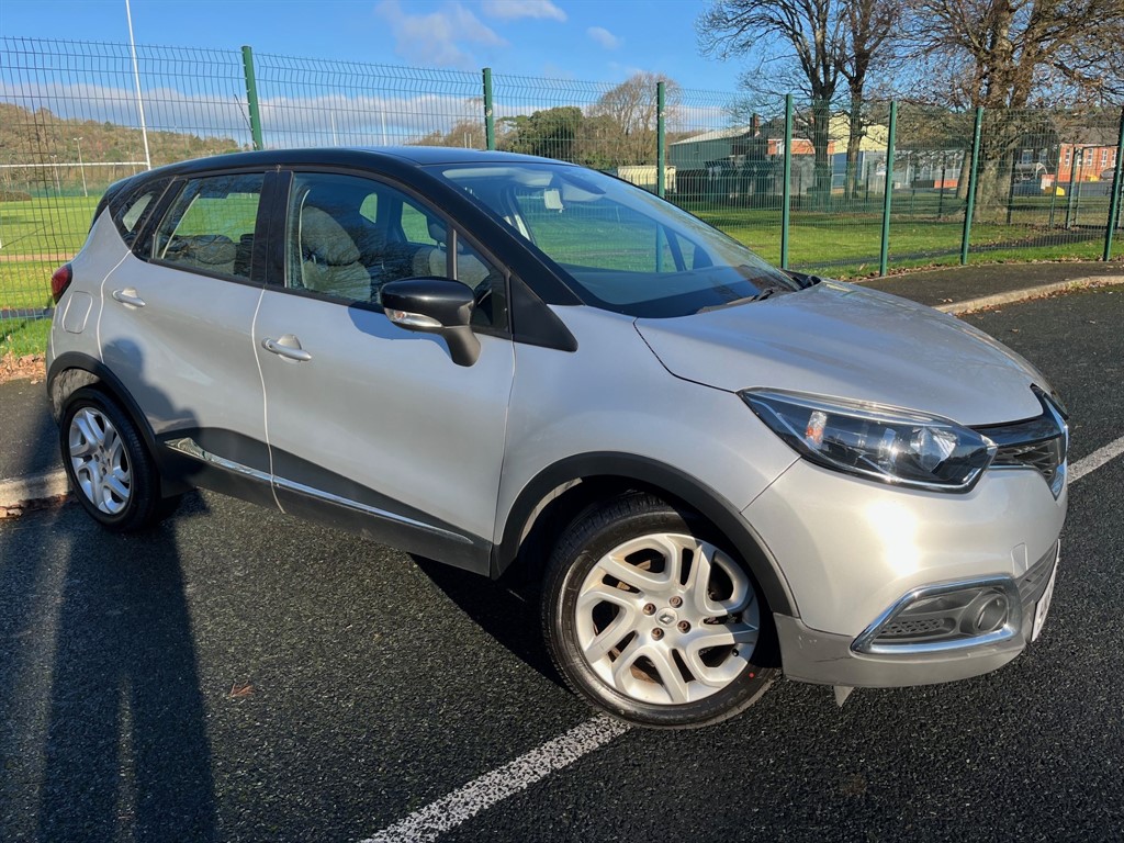 Used Renault Captur 2015 for sale - 76933382: Photo 2