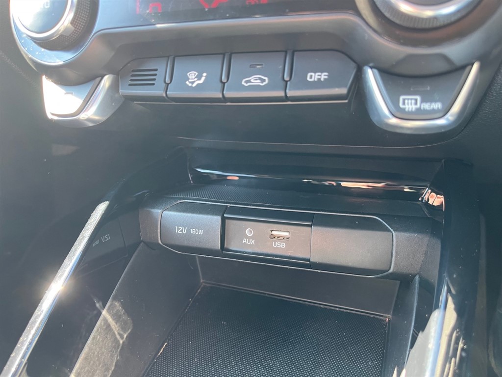 Used Kia Stonic 2019 for sale - 77951018: Photo 24