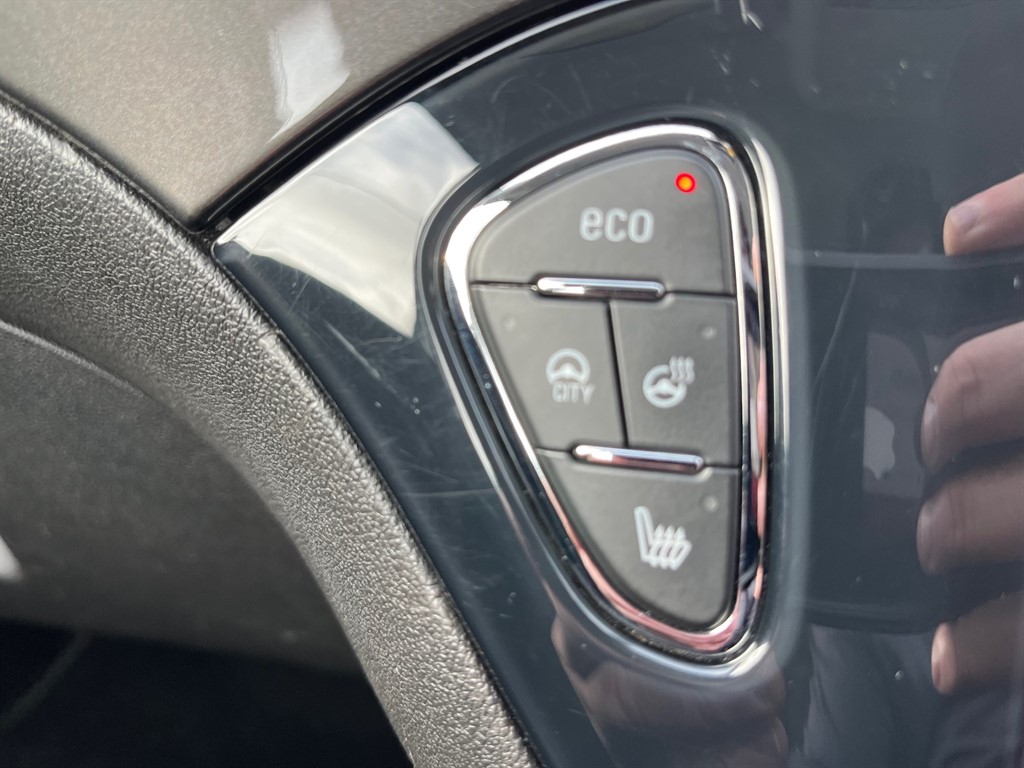 Used Vauxhall Corsa 2015 for sale - 77326575: Photo 24