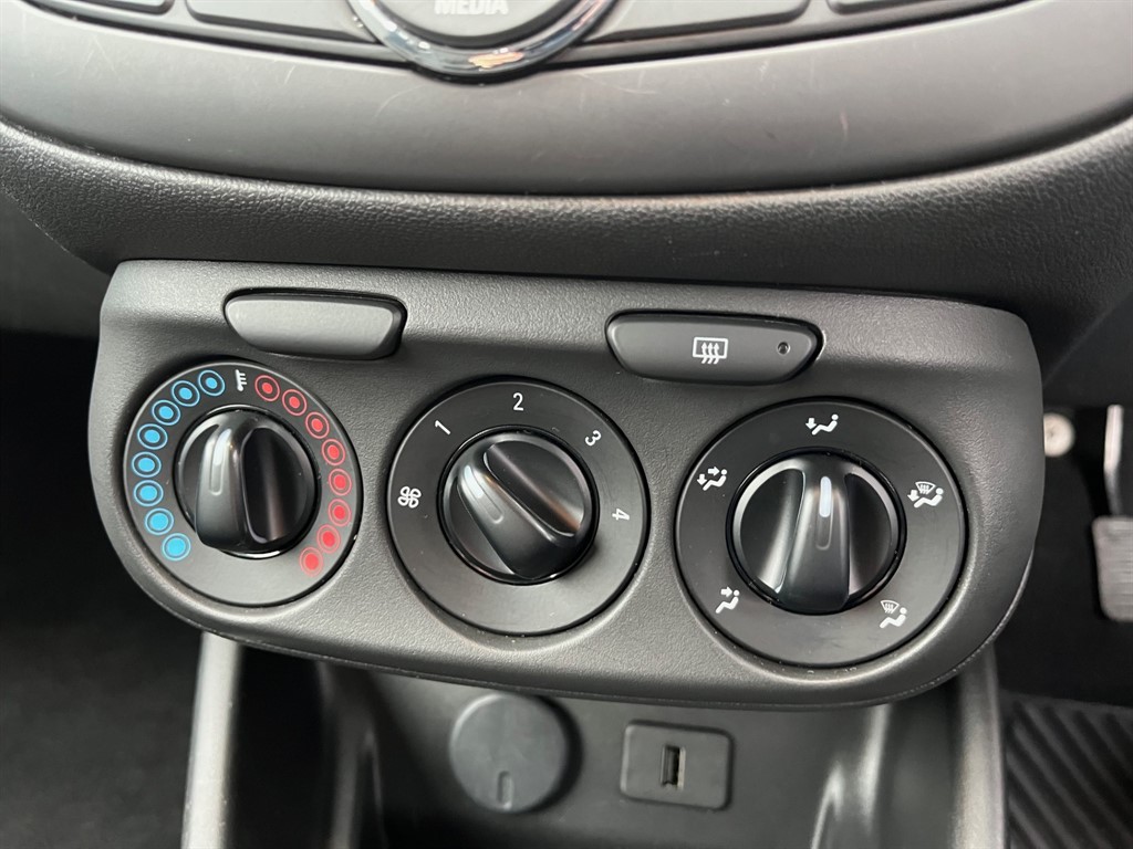 Used Vauxhall Corsa 2017 for sale - 76908237: Photo 22