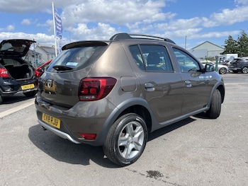 Used Dacia Sandero 2018 for sale - 79369162: Photo