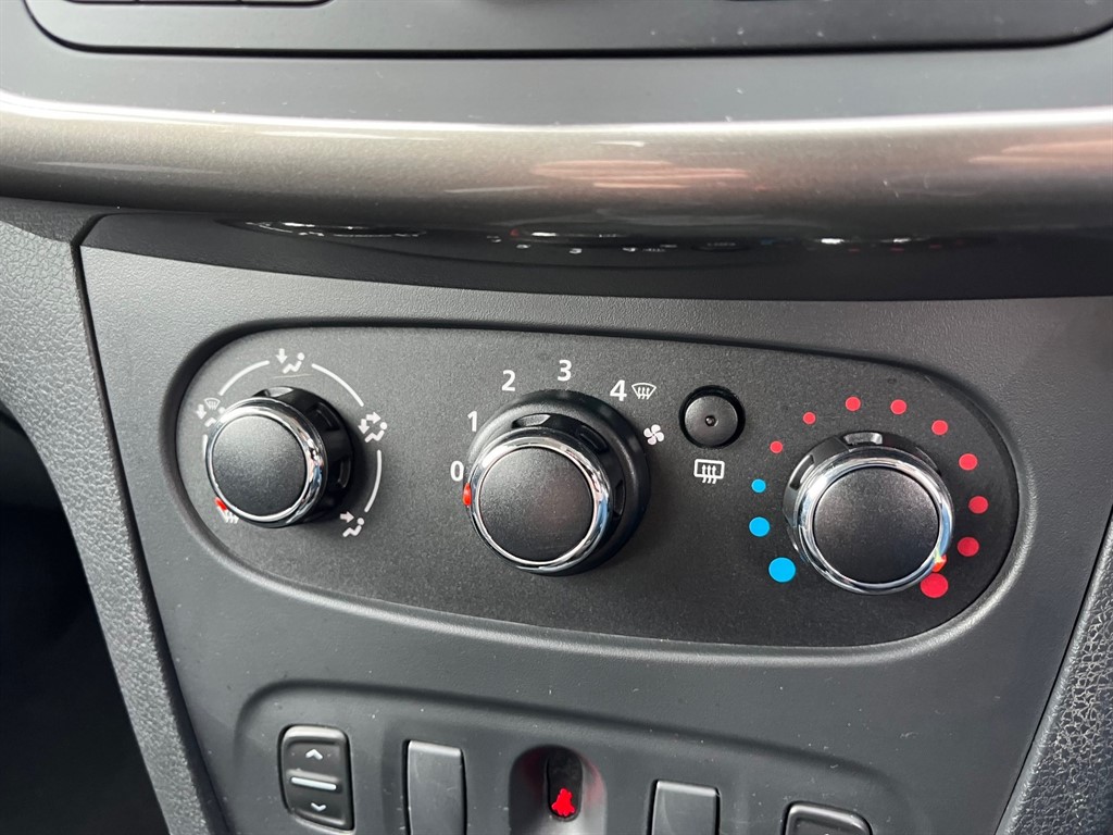 Used Dacia Sandero Stepway 2015 for sale - 77462104: Photo 23