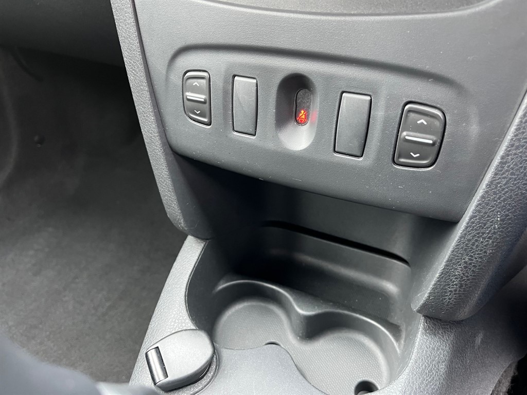 Used Dacia Sandero Stepway 2015 for sale - 77462104: Photo 24