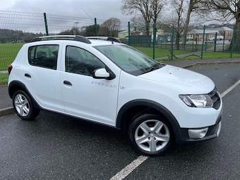 Used Dacia Sandero Stepway 2015 for sale - 77462104: Photo