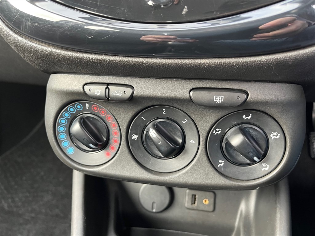 Used Vauxhall Corsa 2015 for sale - 77170764: Photo 21