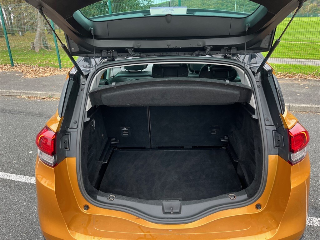 Used Renault Scenic 2017 for sale - 76229515: Photo 11