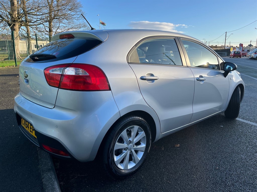 Used Kia Rio 2014 for sale - 76615908: Photo 4