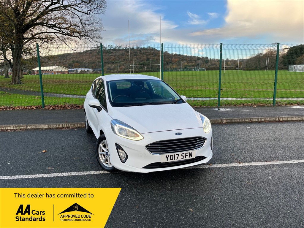 Used Ford Fiesta 2017 for sale - 76532376: Photo 1