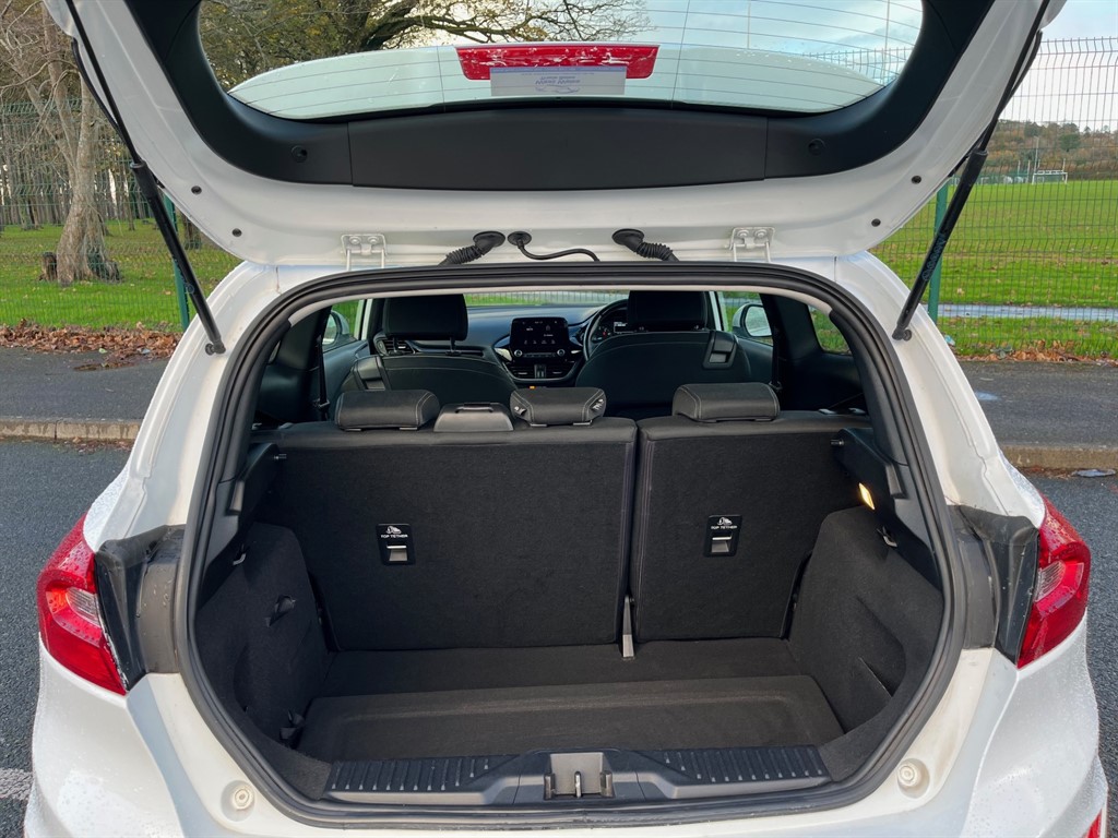 Used Ford Fiesta 2017 for sale - 76532376: Photo 12