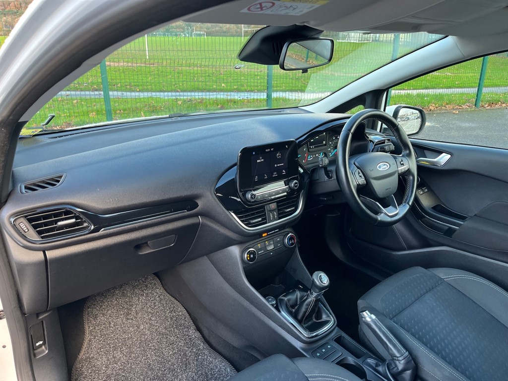 Used Ford Fiesta 2017 for sale - 76532376: Photo 16