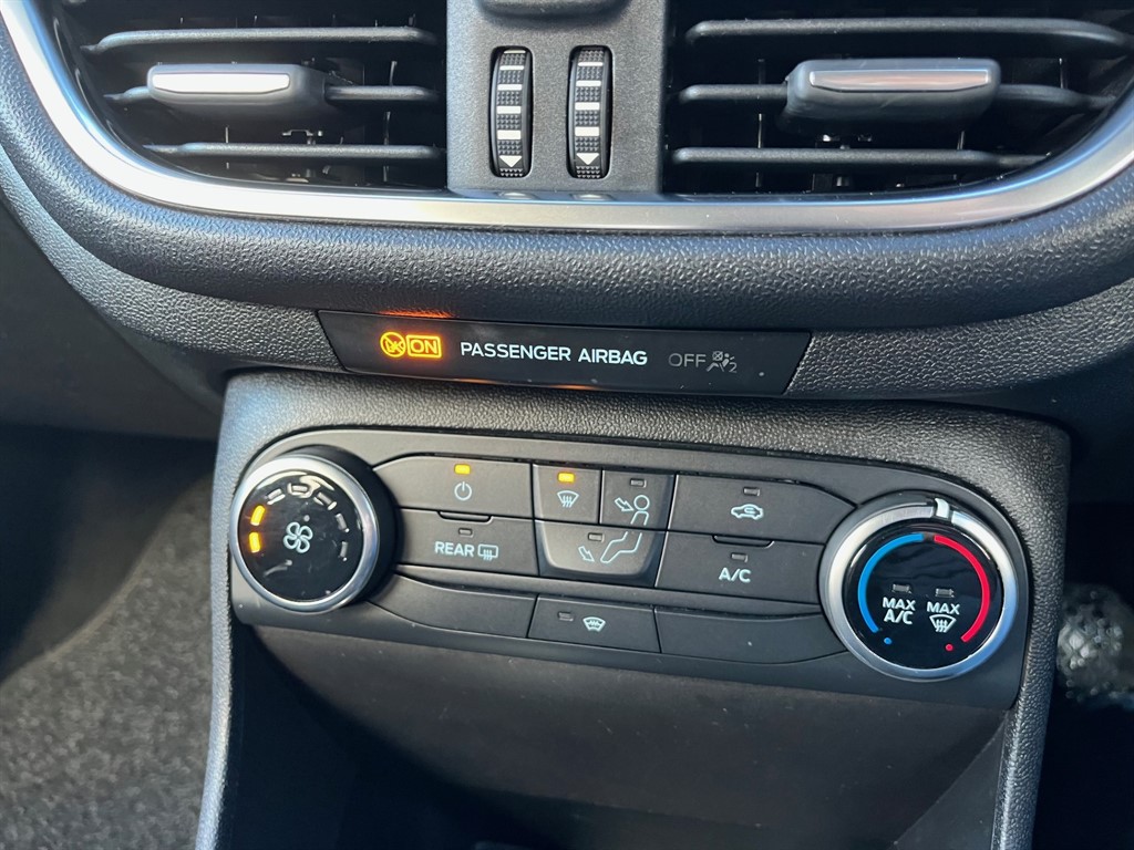 Used Ford Fiesta 2017 for sale - 76532376: Photo 22