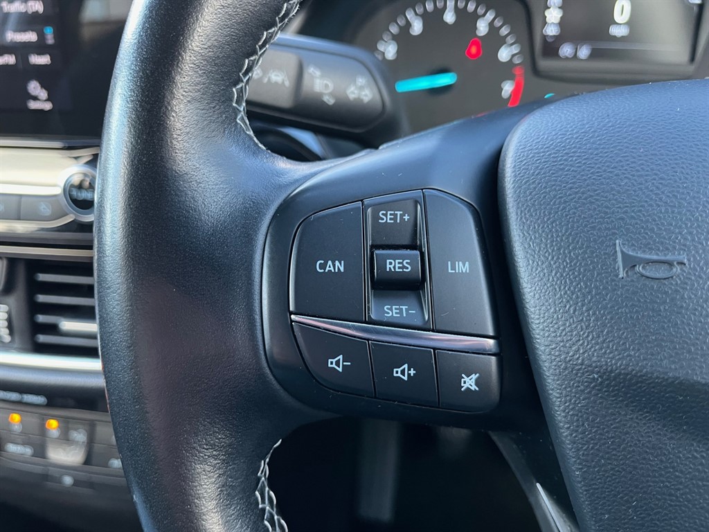 Used Ford Fiesta 2017 for sale - 76532376: Photo 25