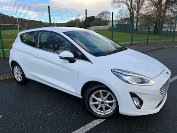 Used Ford Fiesta 2017 for sale - 76532376: Photo