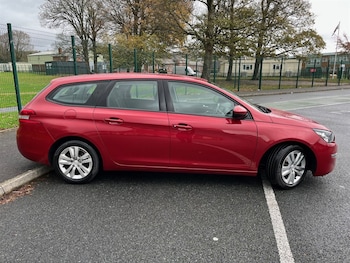 Used Peugeot 308 2015 for sale - 76428384: Photo