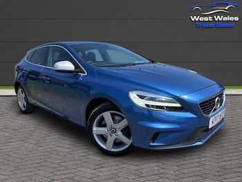 Used Volvo V40 2017 for sale - 78618218: Photo