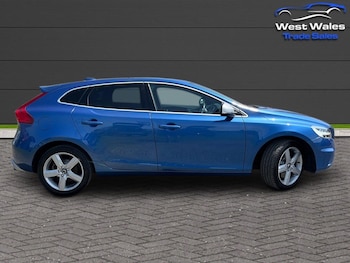 Used Volvo V40 2017 for sale - 78618218: Photo