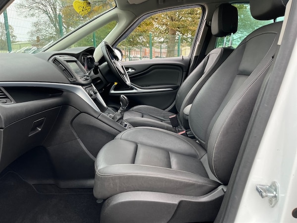 Used Vauxhall Zafira 2017 for sale - 76302560: Photo 14