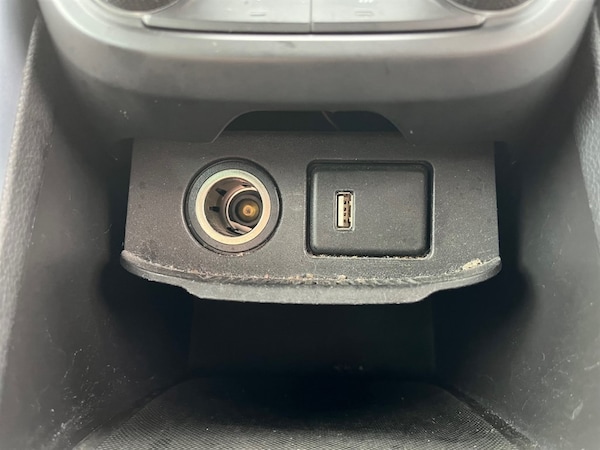 Used Vauxhall Zafira 2017 for sale - 76302560: Photo 23