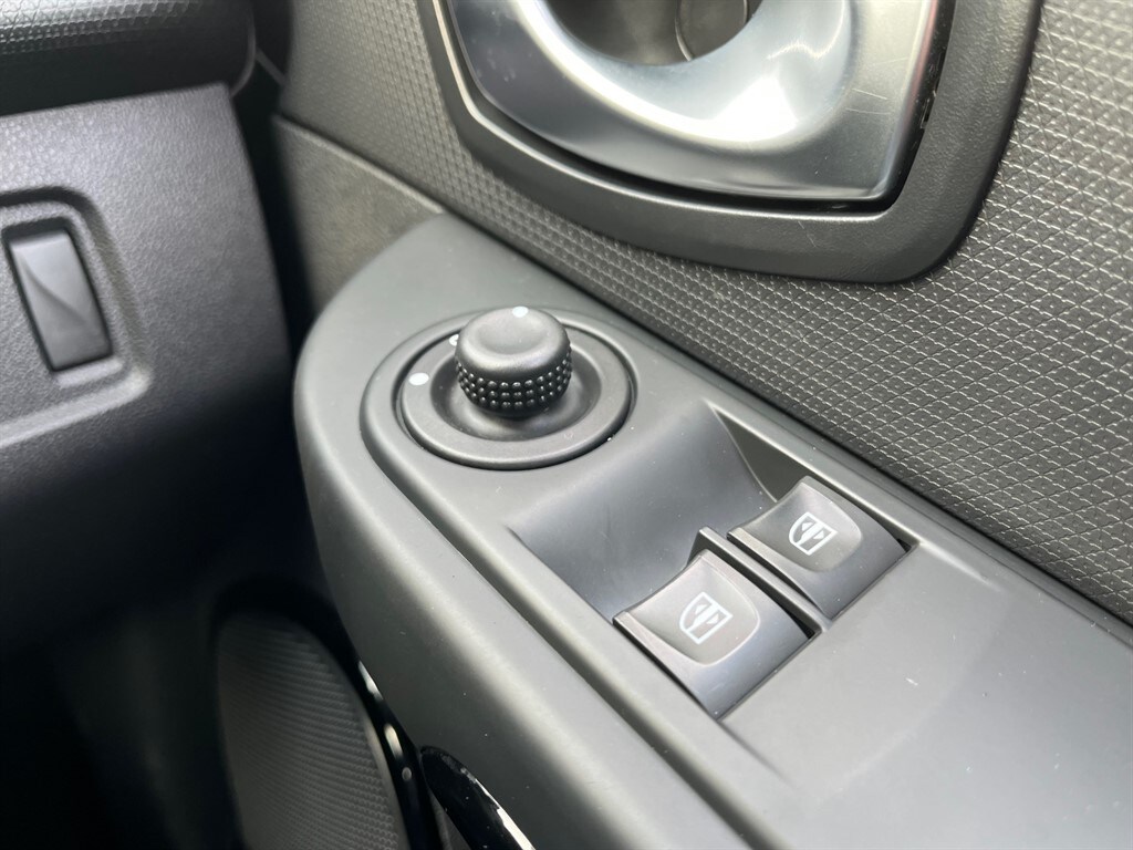 Used Renault Clio 2016 for sale - 77420672: Photo 27