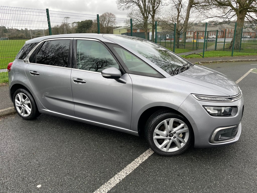 Used Citroen C4 Picasso 2017 for sale - 77492960: Photo 2