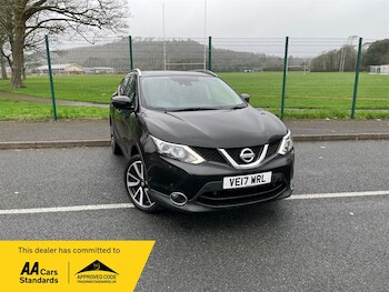 Used Nissan Qashqai 2017 for sale - 77665375: Photo