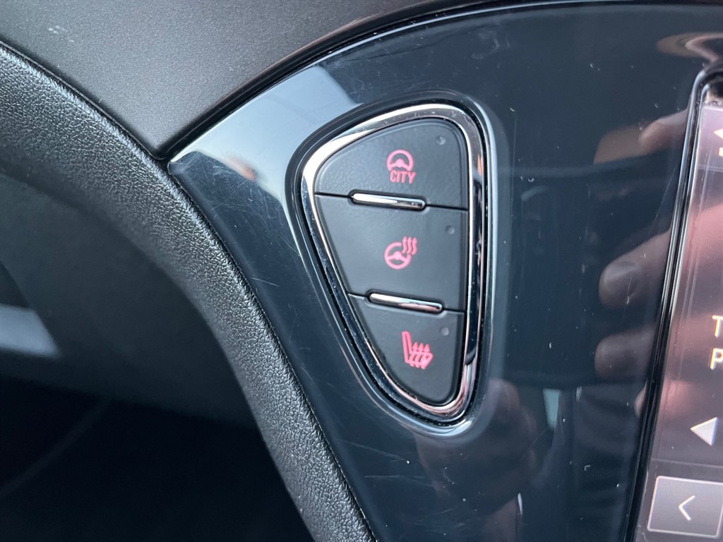 Used Vauxhall Corsa 2015 for sale - 76960373: Photo 21