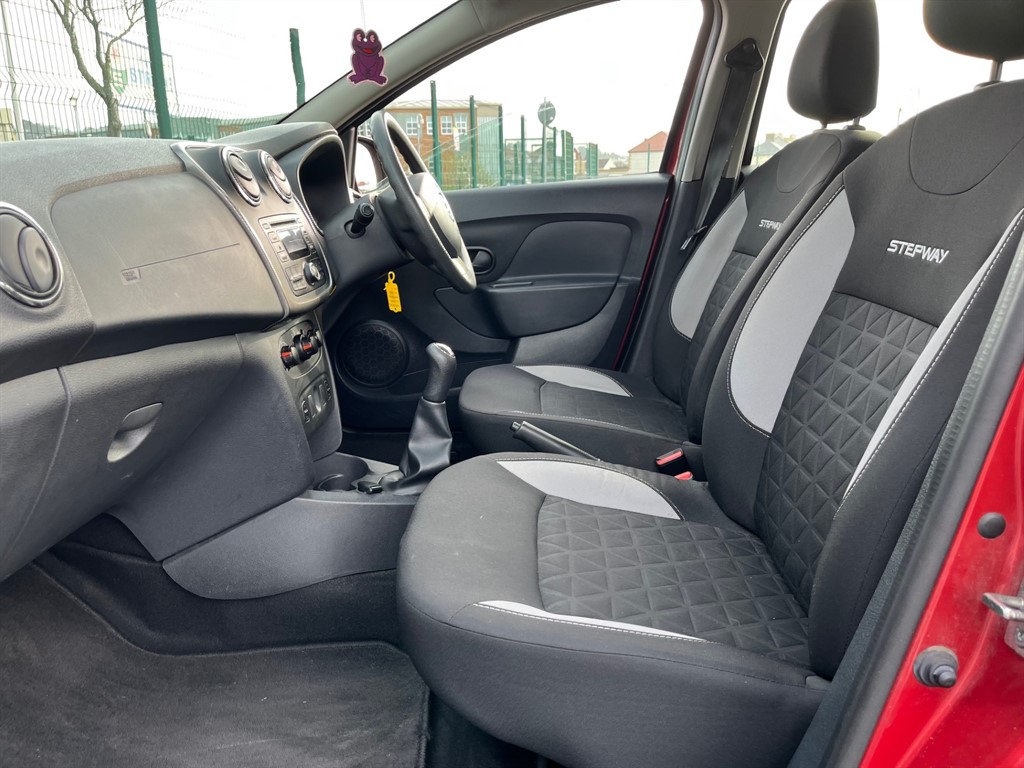 Used Dacia Sandero Stepway 2016 for sale - 78067277: Photo 16