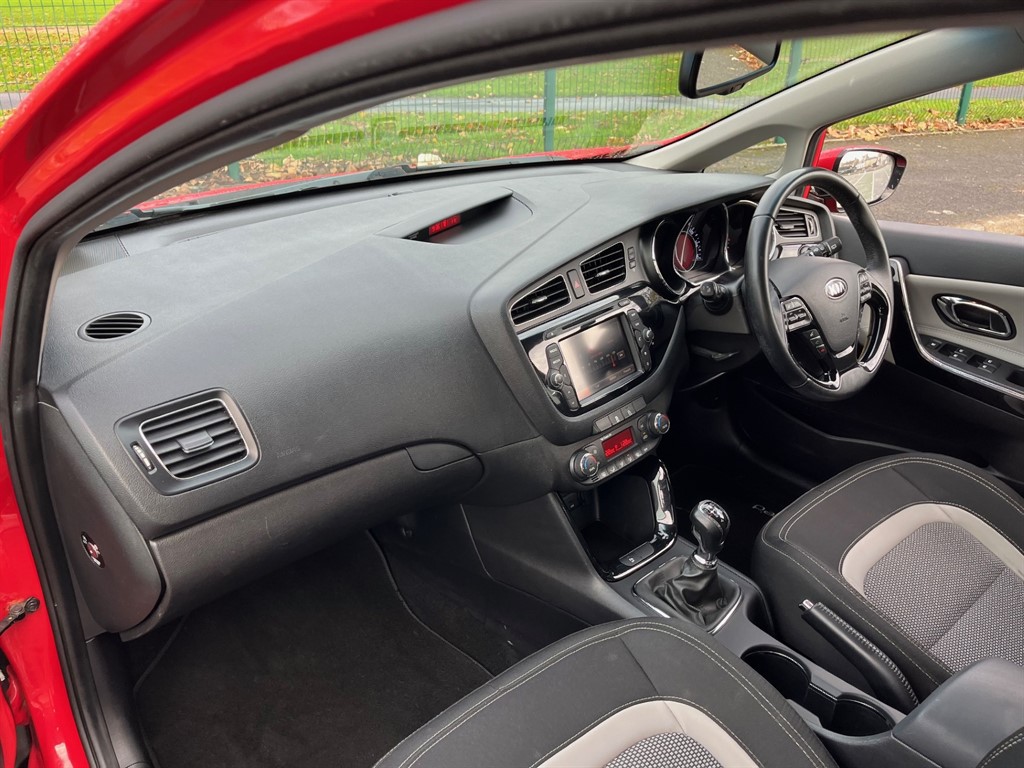 Used Kia Ceed 2014 for sale - 76393826: Photo 16