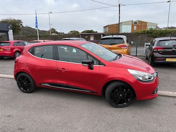 Used Renault Clio 2016 for sale - 76229524: Photo 2