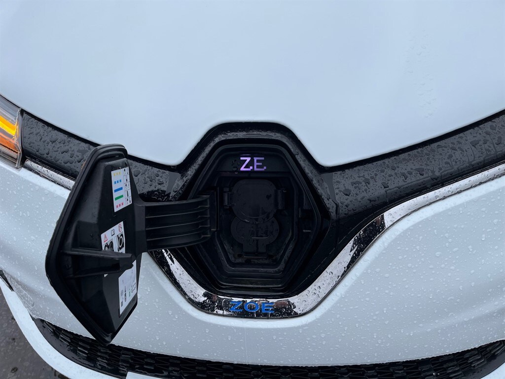 Used Renault Zoe 2020 for sale - 77679106: Photo 12