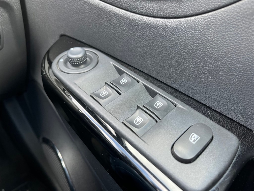 Used Renault Captur 2016 for sale - 78067255: Photo 28