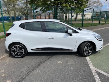 Used Renault Clio 2018 for sale - 78313911: Photo