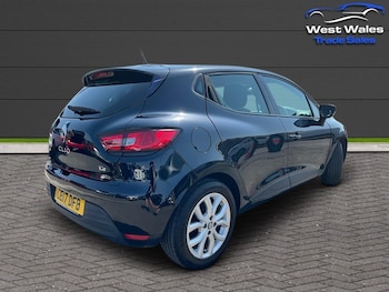 Used Renault Clio 2017 for sale - 78984492: Photo