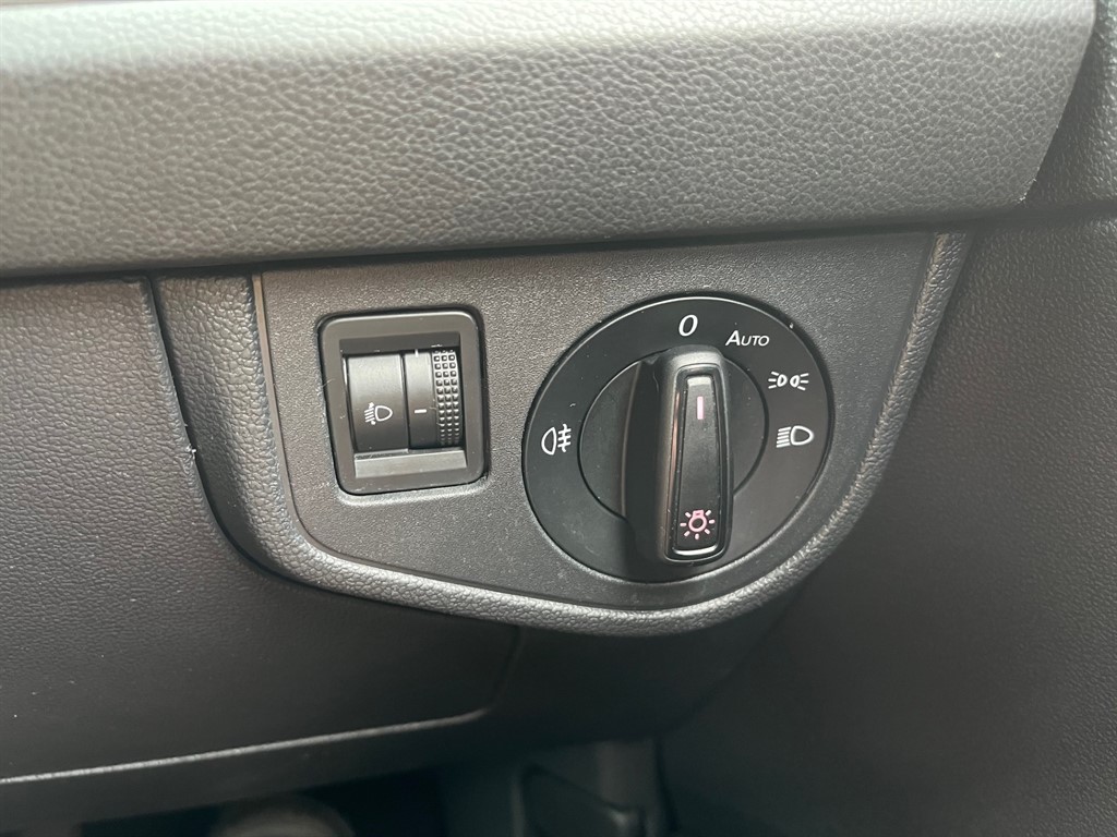 Used Volkswagen Polo 2018 for sale - 76146298: Photo 28