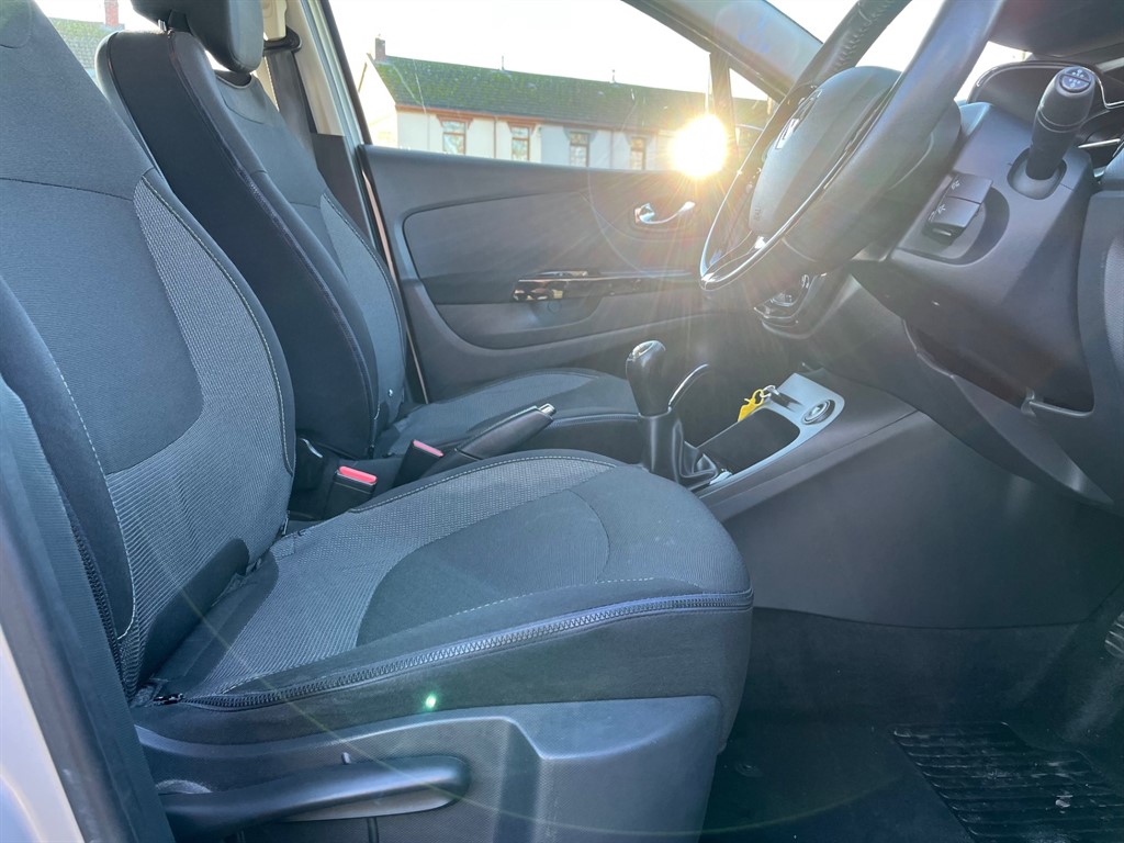 Used Renault Captur 2015 for sale - 76628591: Photo 13