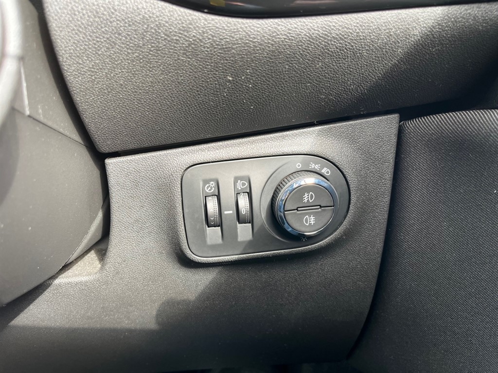 Used Vauxhall Corsa 2016 for sale - 78117035: Photo 28