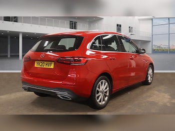 Used Mercedes-Benz B Class 2020 for sale - 76148162: Photo 2