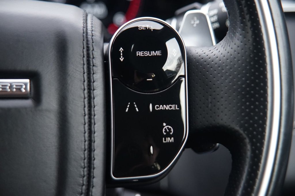 Used Land Rover Range Rover Velar 2018 for sale - 76417678: Photo 13