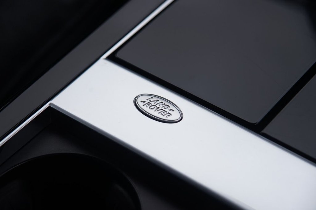 Used Land Rover Range Rover Velar 2018 for sale - 76417678: Photo 9