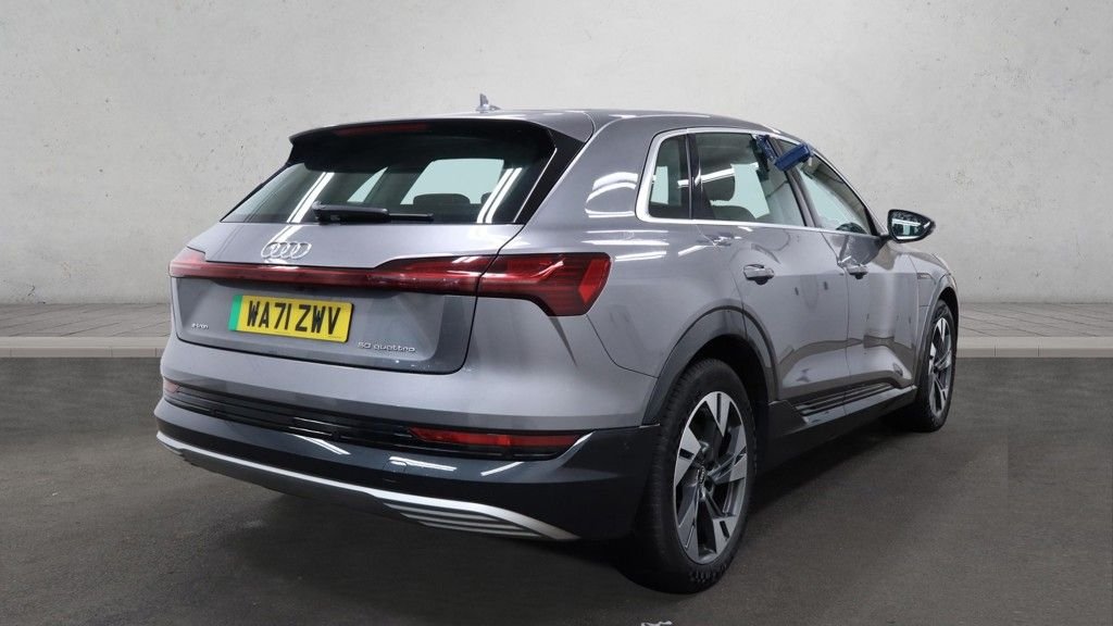 Used Audi e-tron 2021 for sale - 76642635: Photo 2